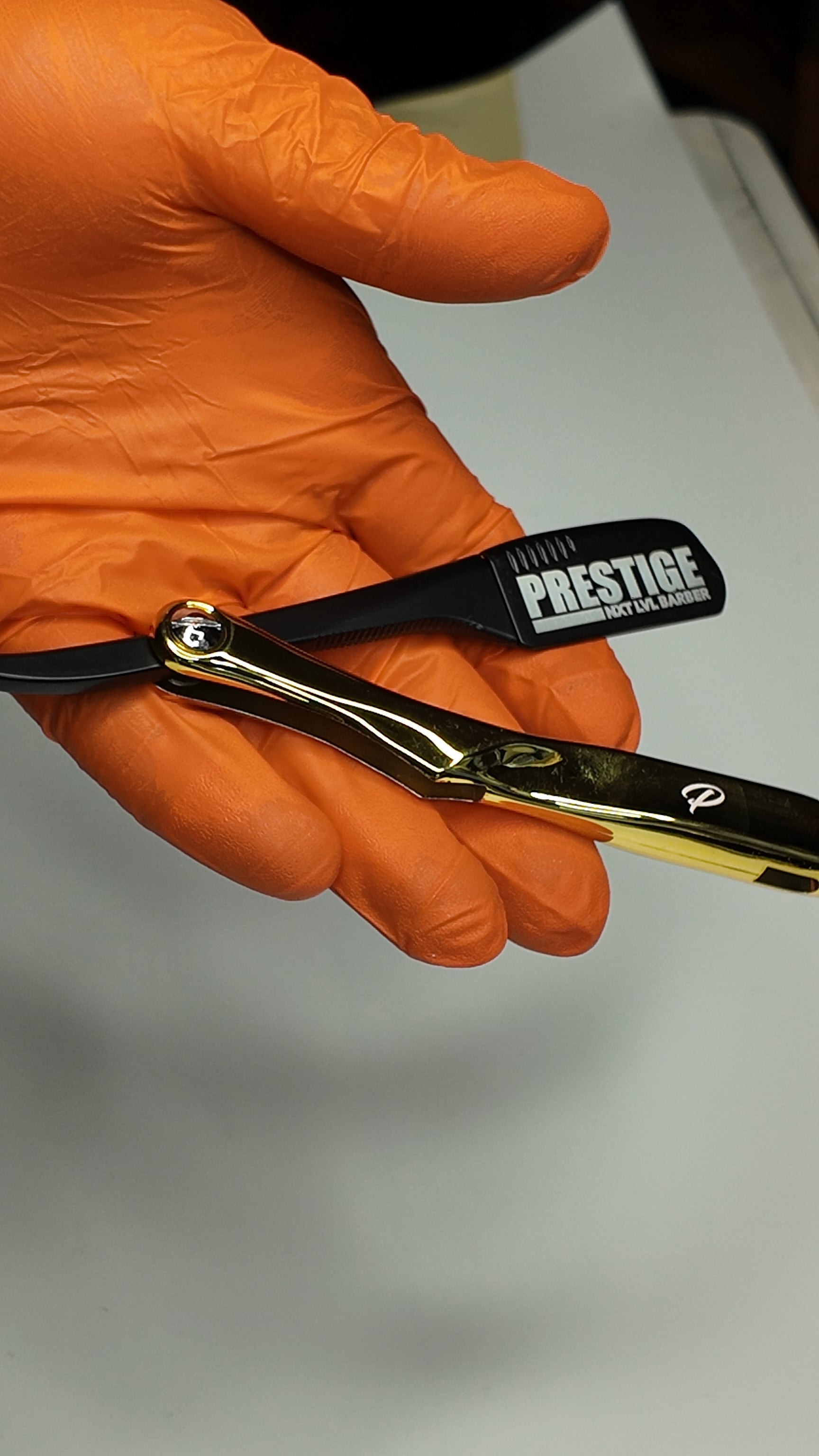 Risk Taker Gold / Black Razor Holder