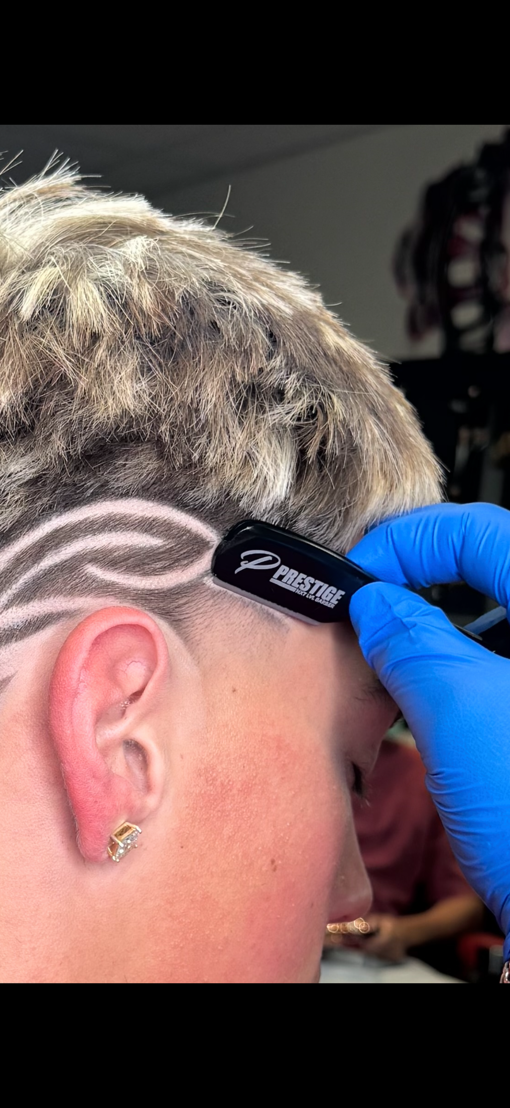 BLACKOUT Razor Holder PrestigeNXTLVLBarber