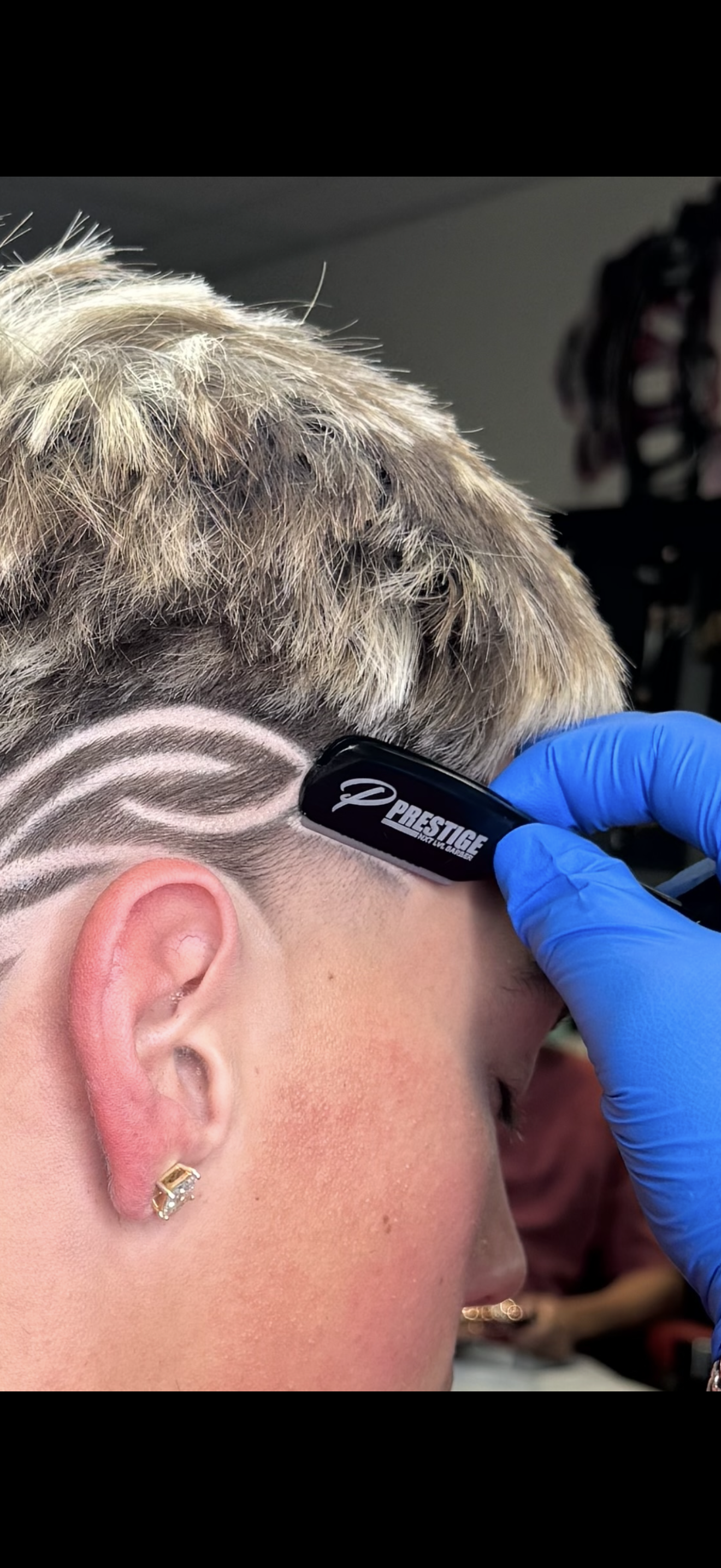 BLACKOUT Razor Holder PrestigeNXTLVLBarber